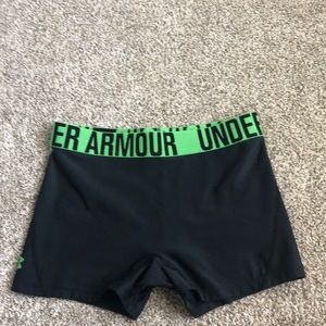 Under armor spandex shorts
